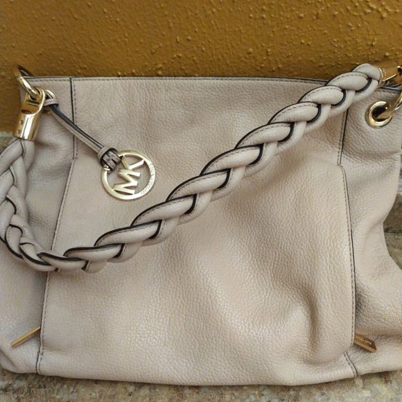 Purse - Picture 2 of 3